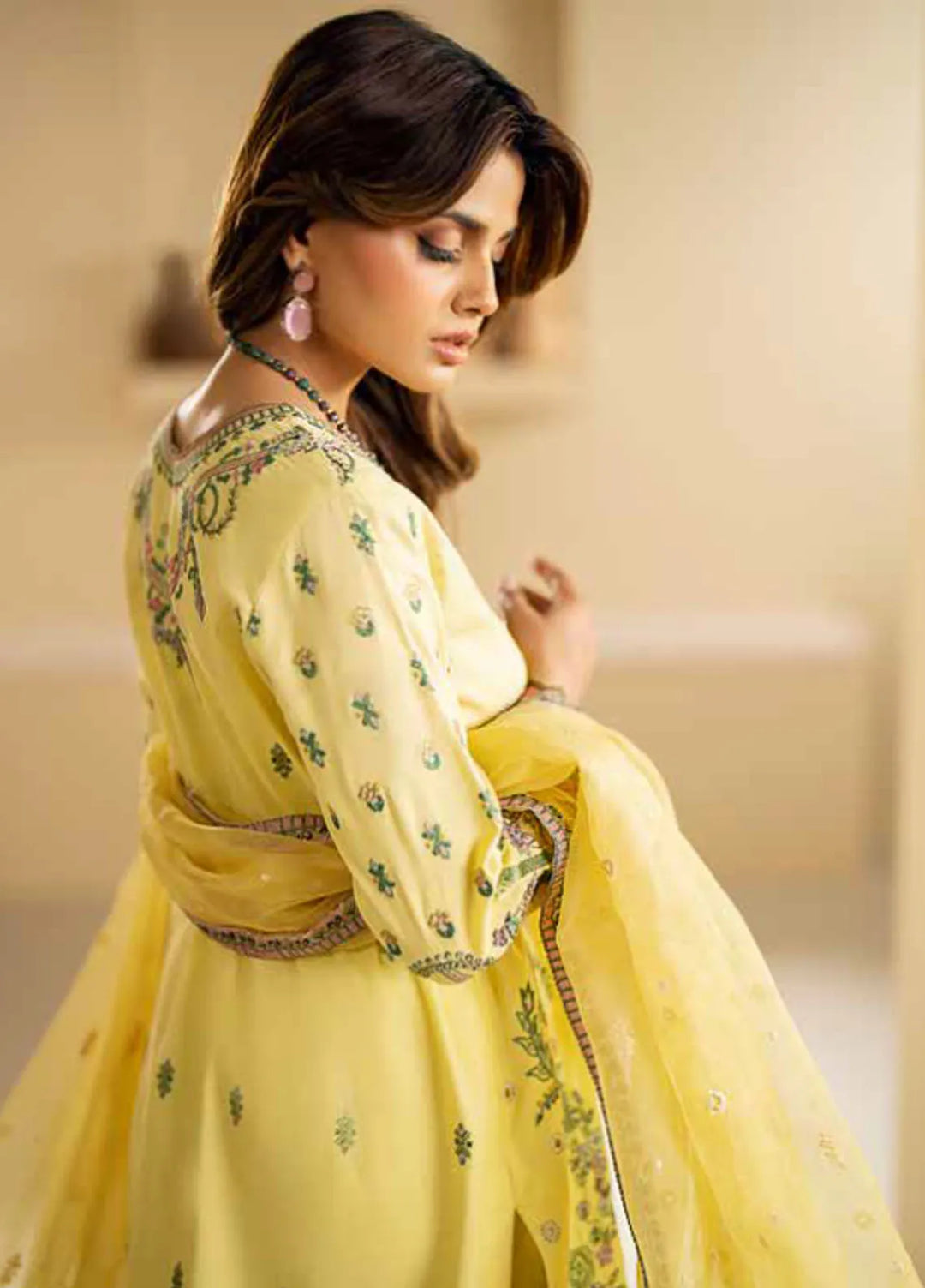 Maryum N Maria Embroidered Lawn Suit Unstitched 3 Piece MNM24EA Vera - Luxury Collection
