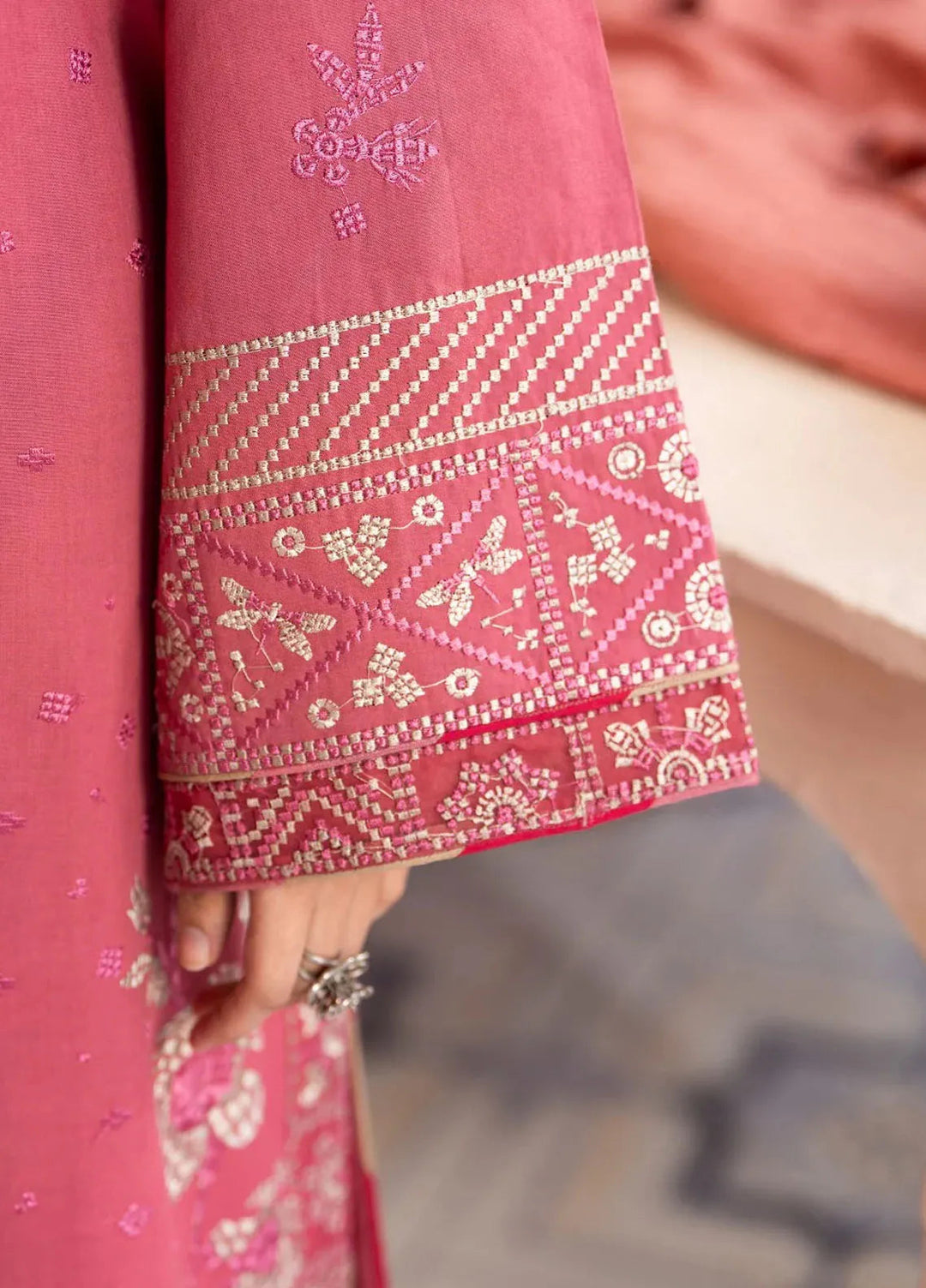Maryum N Maria Embroidered Lawn Suit Unstitched 3 Piece MNM25LL MS50118 Adra - Summer Collection