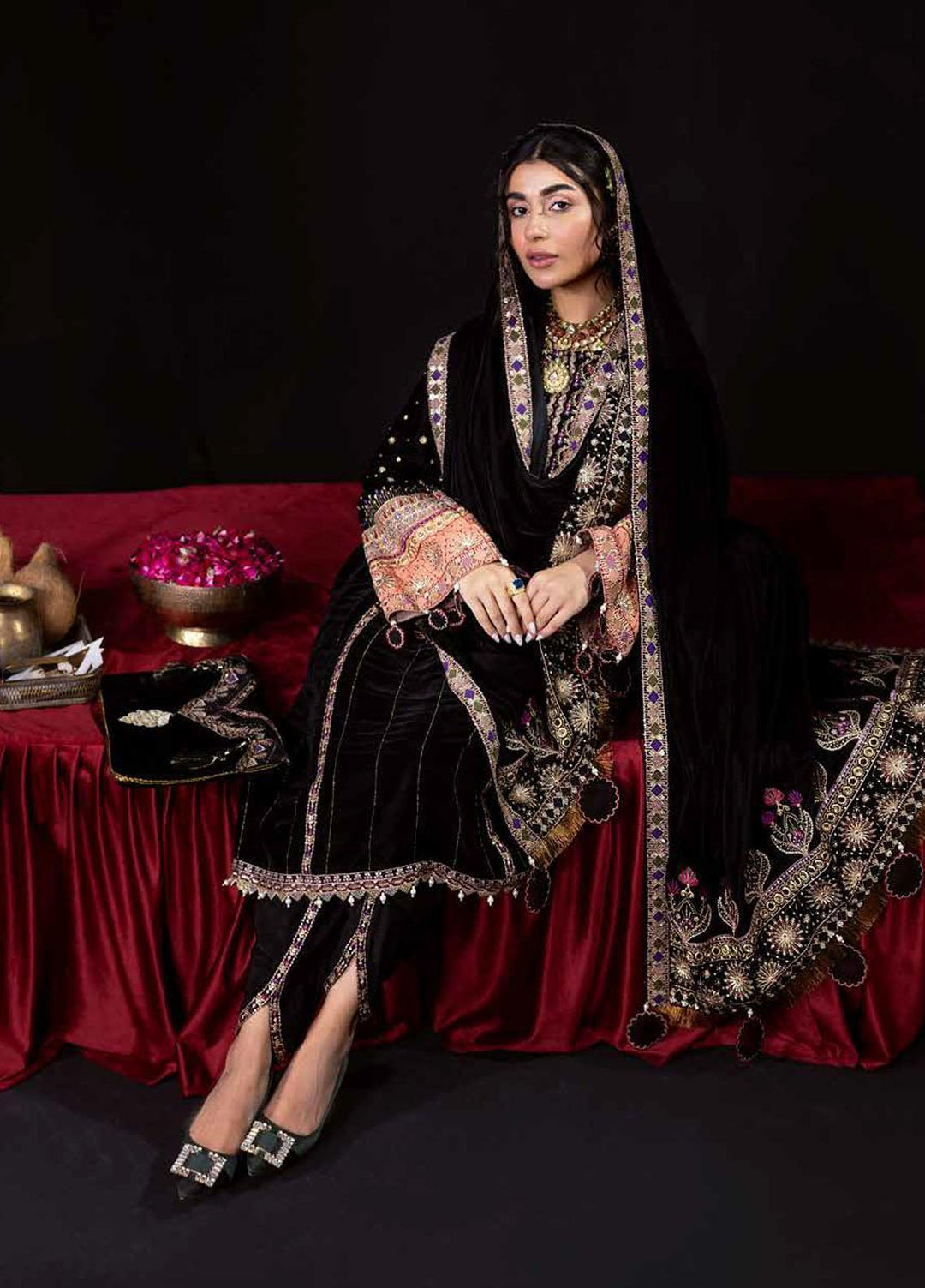 Maya by Nureh Embroidered Velvet Suits Unstitched 3 Piece NU22MV NV-17 Sitara - Luxury Collection