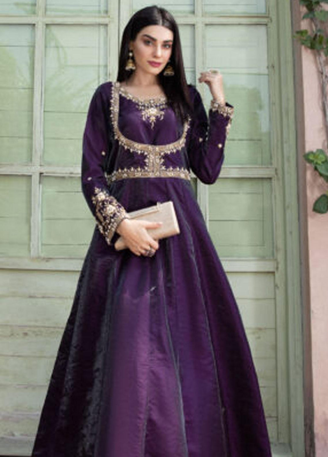 Meerab Shahid Pret  Velvet Maxi MS22PSH SB 21002