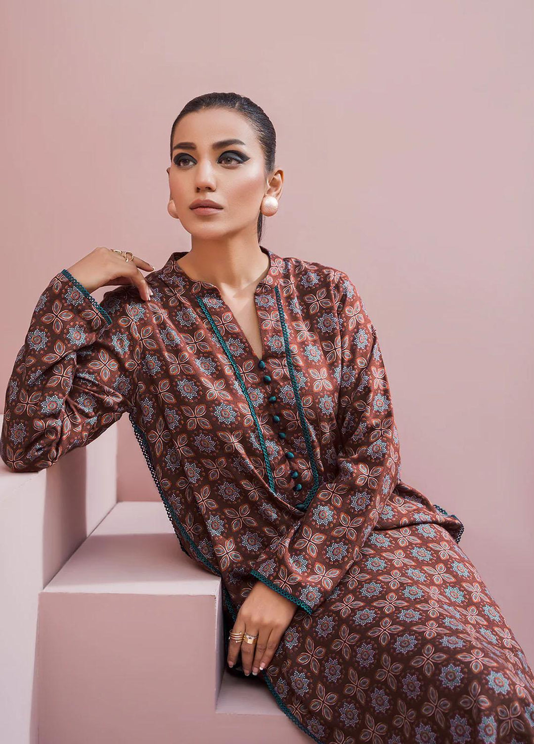 Meerak Printed Cambric Suits Unstitched 2 Piece MRK23SW Kacho - Winter Collection