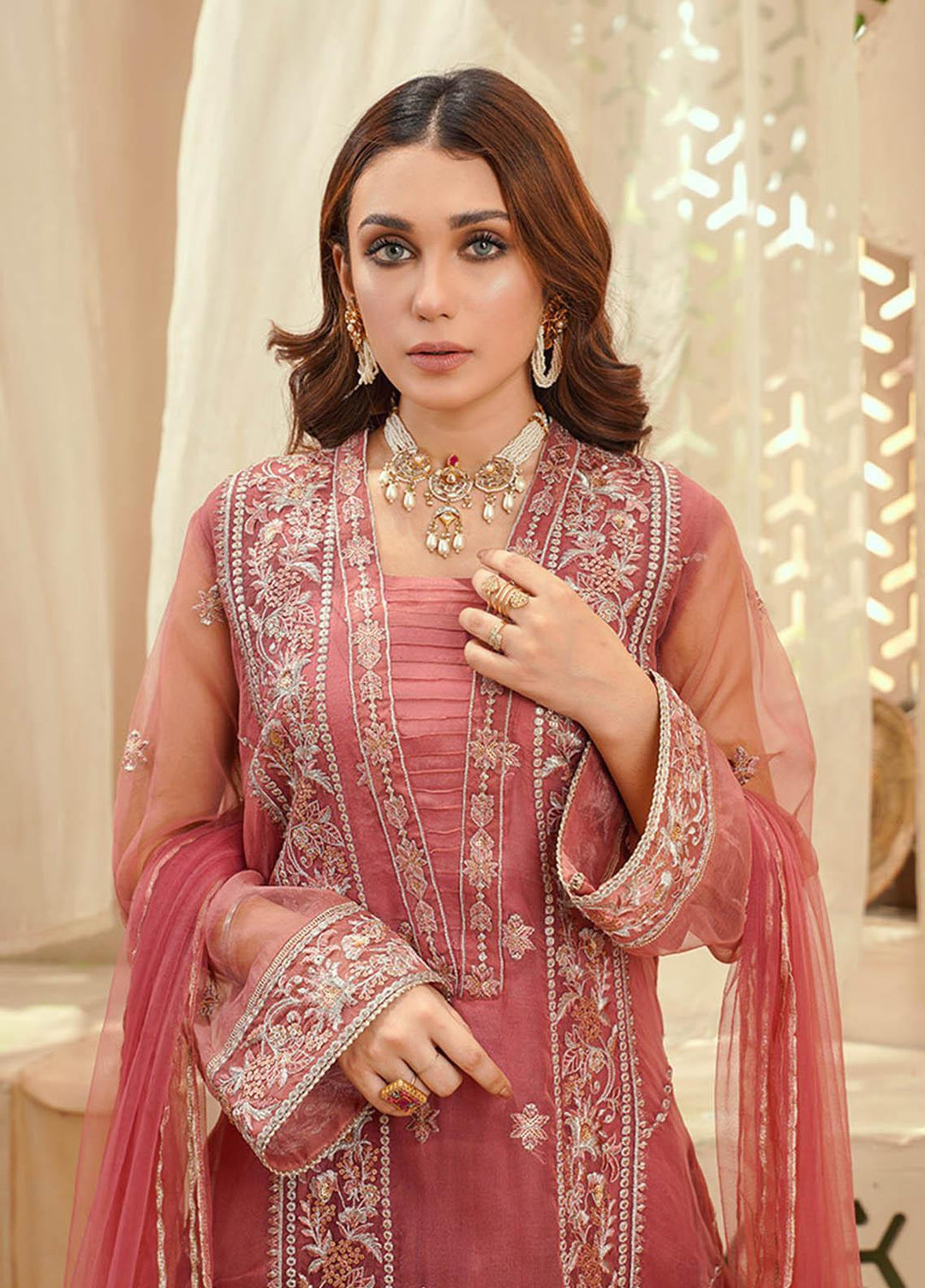 Shanzay Luxury Pret Festive Organza 3 Piece Suit SHN23MB ROSE BON BON (MB-06)