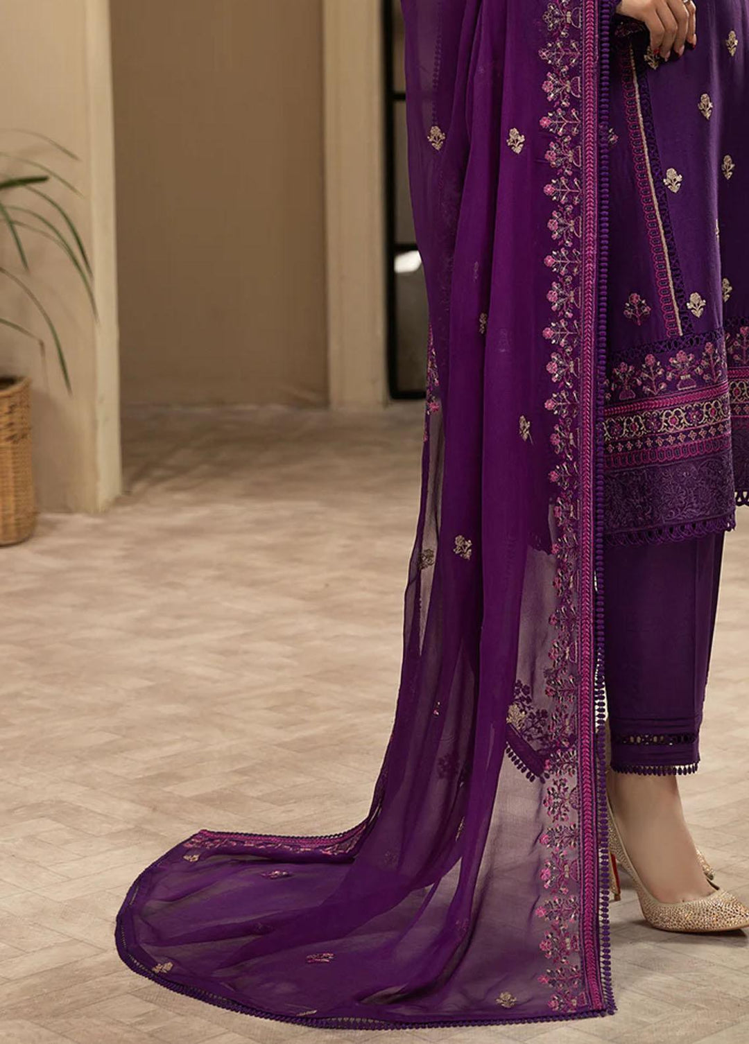 Meher-un-Nissa By Elegance Embroidered Lawn Suits Unstitched 3 Piece ELG233M MN-84 Viola - Luxury Collection