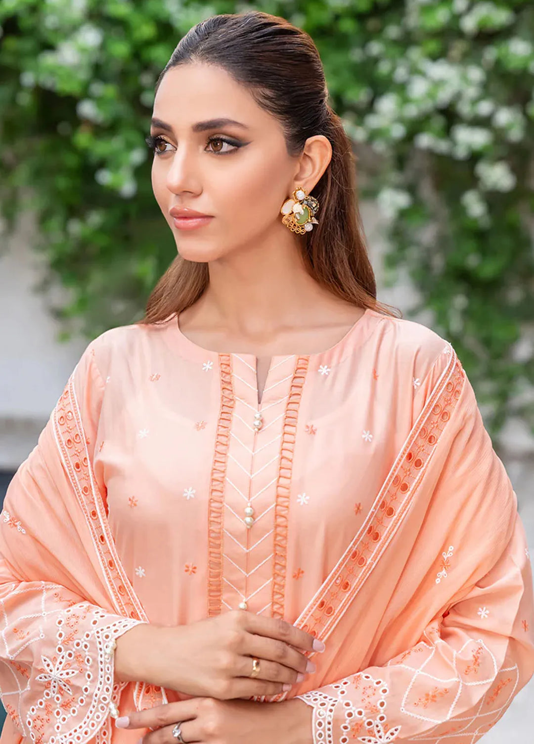 Mehro Maah By Addee Embroidered Lawn Suit Unstitched 3 Piece AD24M USA-1057 - Summer Collection