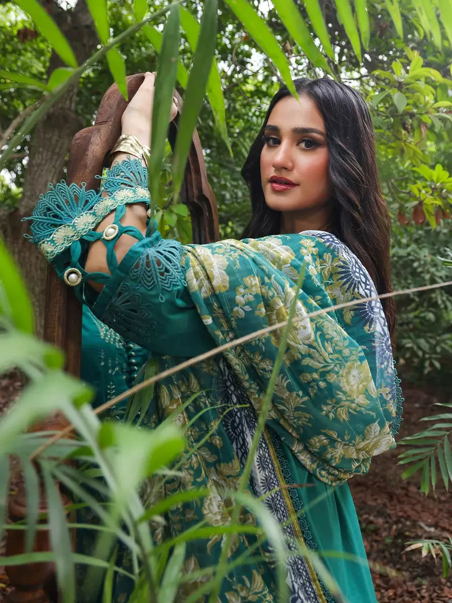 Salitex Women Embroidered Cambric 3 Piece Suit SUNS24ALM009 - Winter Collection