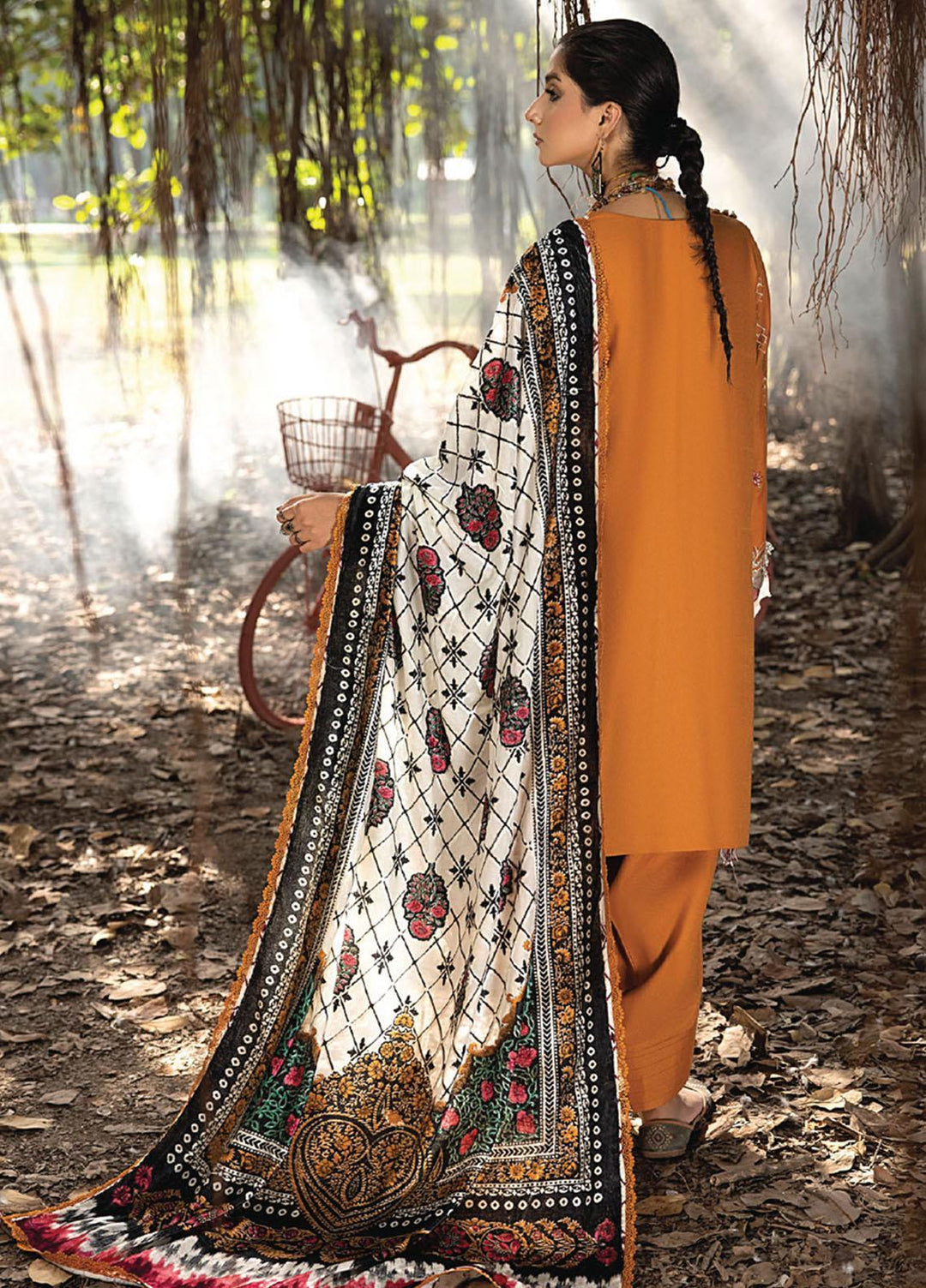 Humdum Winter Mirk By Humdum Embroidered Wool Suits Unstitched 3 Piece HD23MK D-09 ...