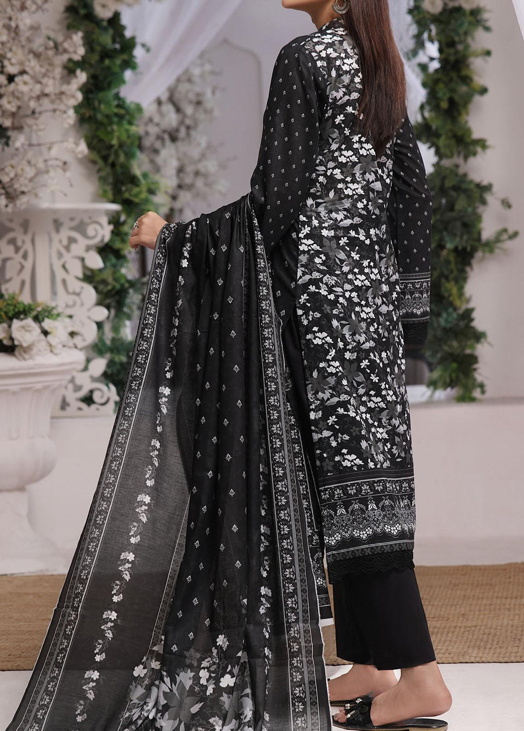 Misri By VS Textiles Printed Lawn Suits Unstitched 3 Piece VS23BS D-104 - Black Collection