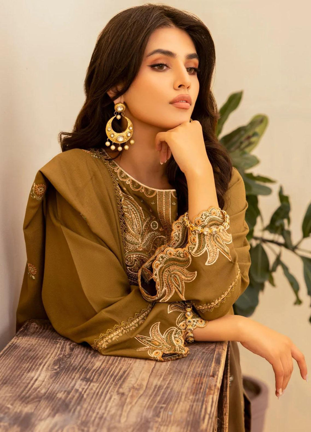 Mohagni Embroidered Dhanak Suits Unstitched 3 Piece MWS-06 - Winter Collection