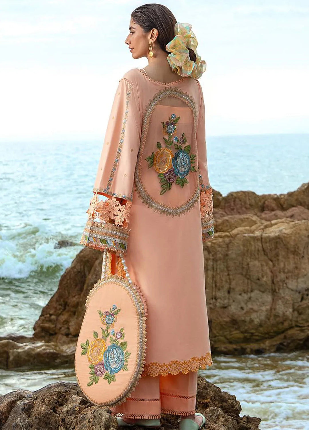 Sammer Ranja Mohsin Naveed Ranjha Embroidered Lawn Suits Unstitched 3 Piece MNR24DS ...