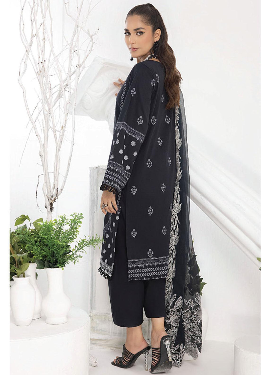 Monochrome By Humdum Embroidered Lawn Suits Unstitched 3 Piece HD23MC D-02 - Summer Collection