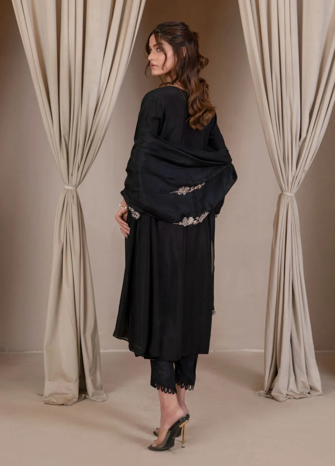 Mushq by Hadia Batool Pret Embroidered Raw Silk 3 Piece Suit Leena