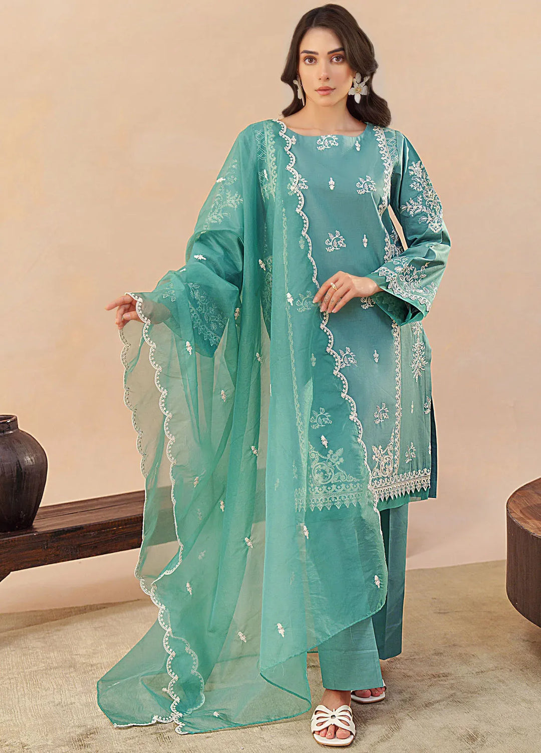 Mystic Motifs By Hana Pret Embroidered Cotton 3 Piece Suit Guzel