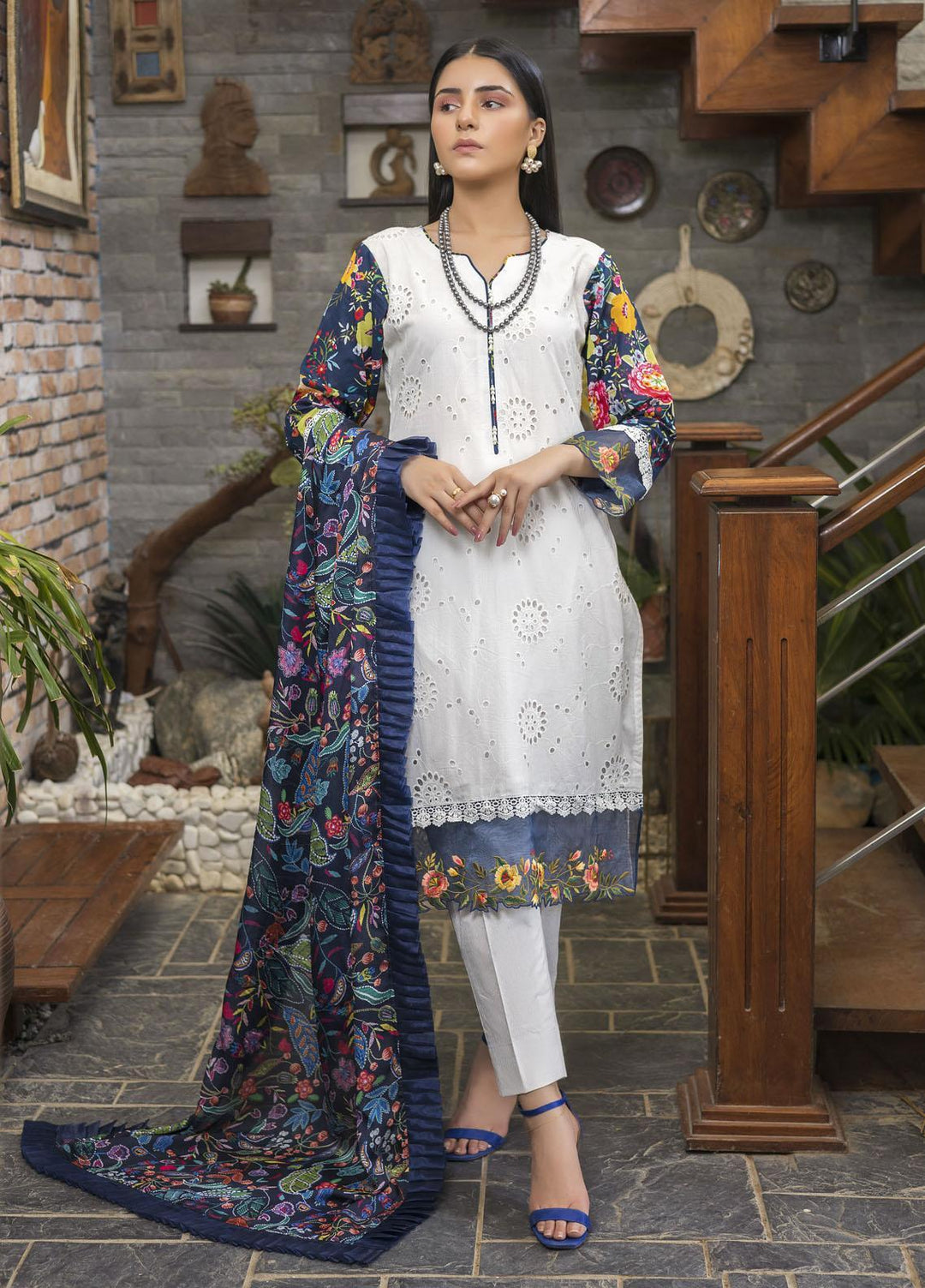 Sidra Mumtaz Ready to Wear (RTW)  Schiffli 3 Piece Suit SM-GR220306 GRISHMA