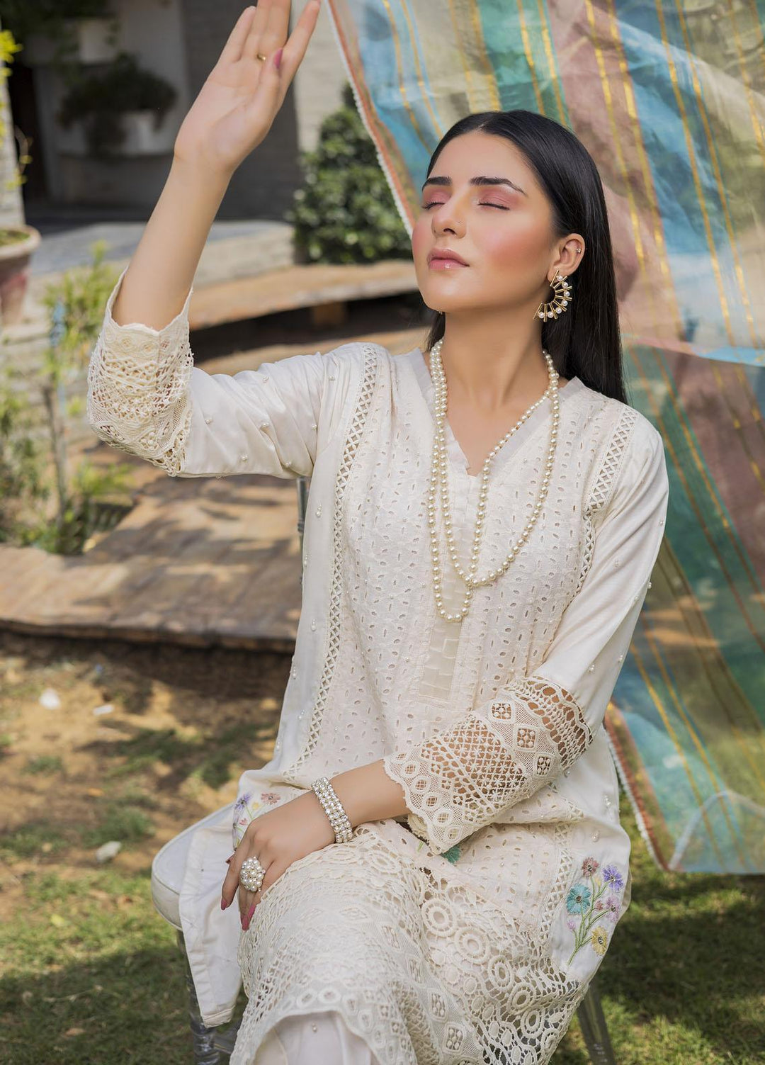 Sidra Mumtaz Ready to Wear (RTW)  Schiffli 3 Piece Suit SM-HA220302 HAMNA
