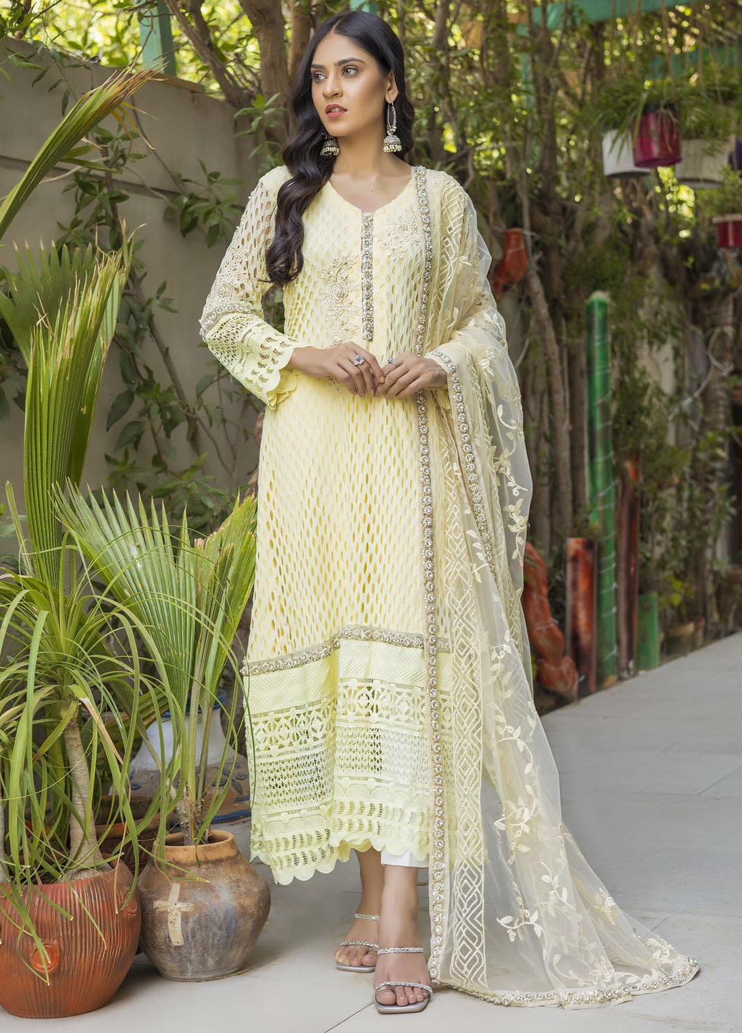 Sidra Mumtaz Ready to Wear (RTW)  Crochet 3 Piece Suit SM-AK220308 AKANKSHA