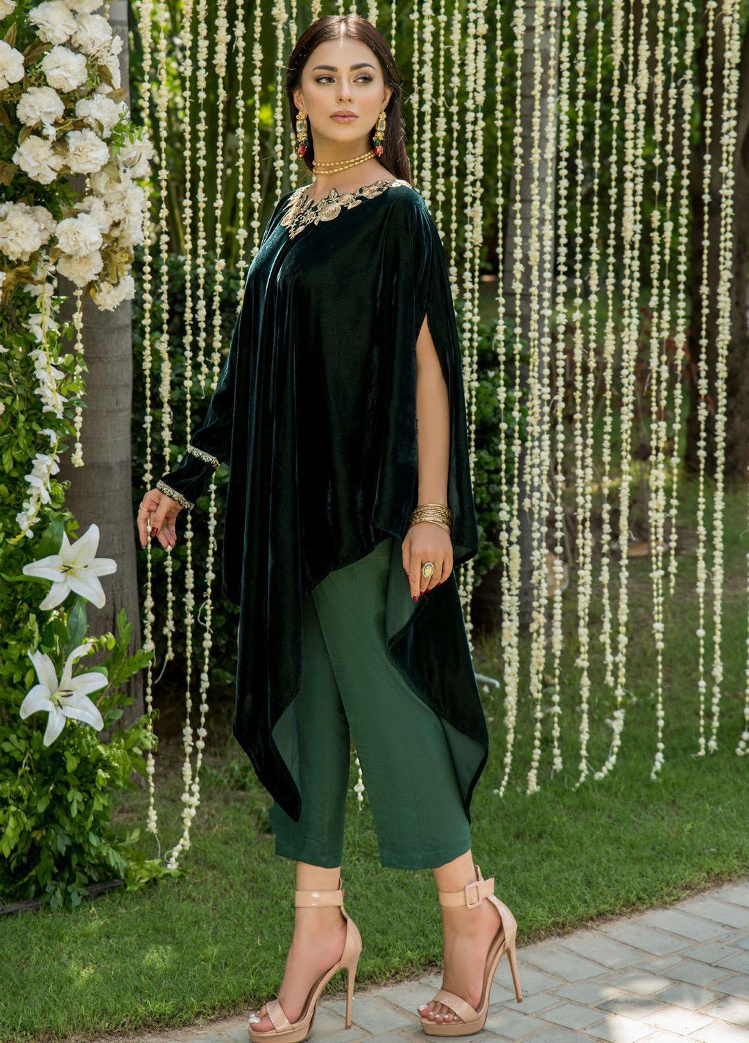 Naayas Luxury Pret  Velvet Shirt NA22ELV Emerald cape