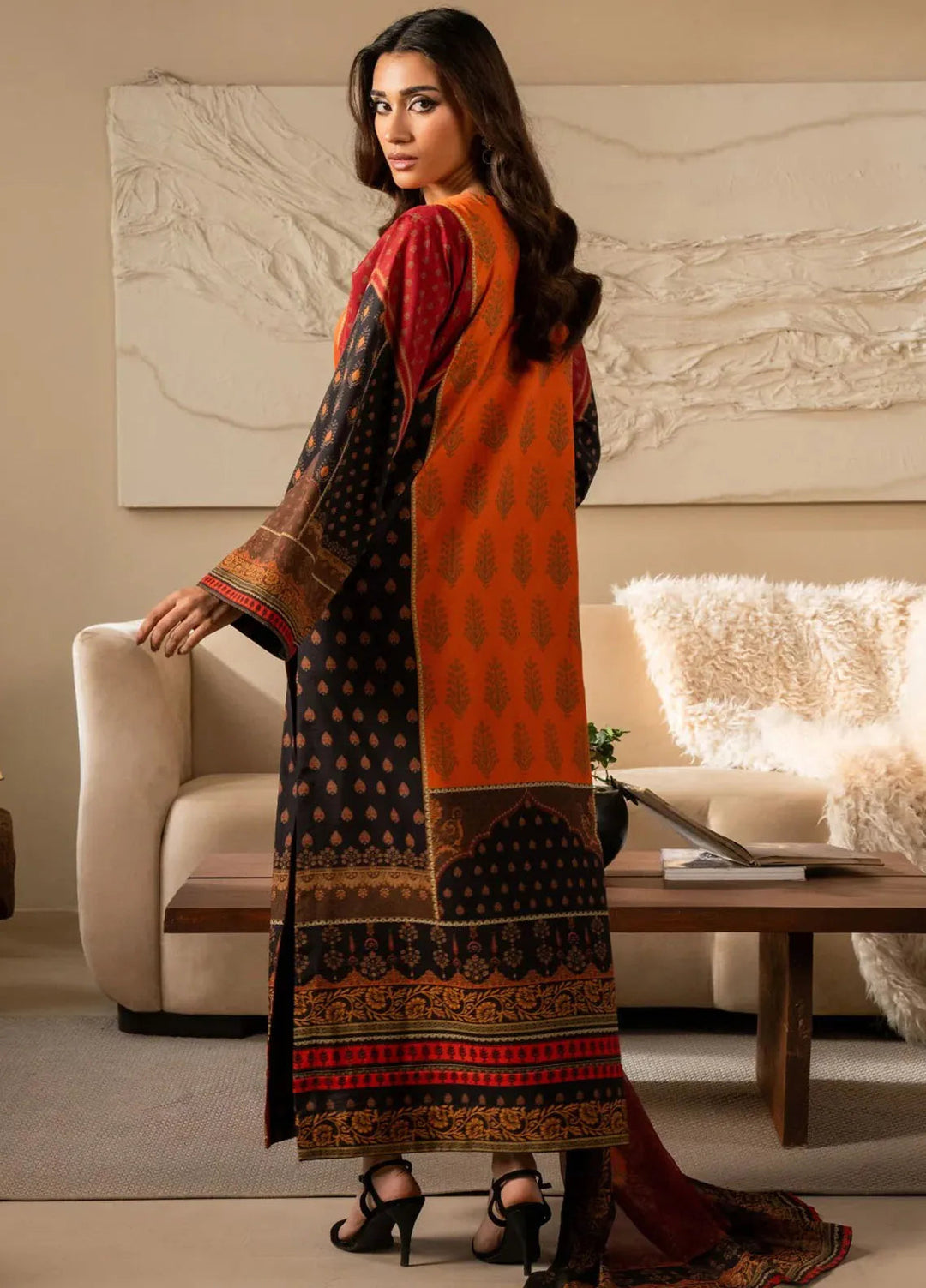 Nazm by Maryum N Maria Printed Silk Suits Unstitched 3 Piece MNM25N MS50463-Selena - Fall Collection