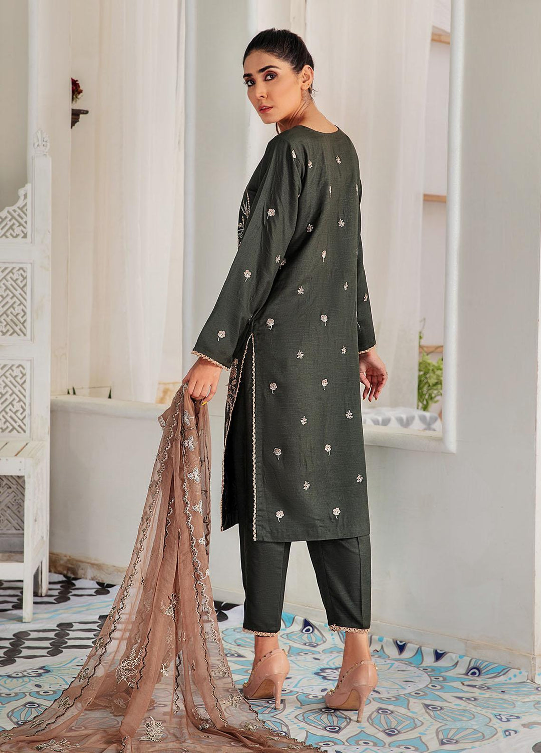 Noir By Humdum Embroidered Linen Suits Unstitched 3 Piece HD22N D-06 - Winter Collection