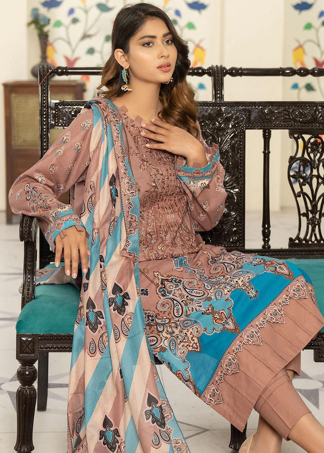 Nova By Safwa Embroidered Lawn Suits Unstitched 3 Piece SW23N NVC-05 - Summer Collection
