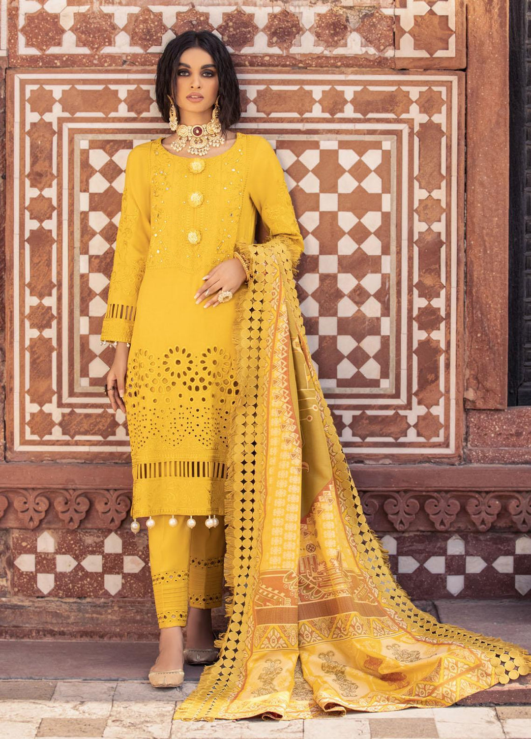 Nureh Embroidered Leather Peach Suits Unstitched 3 Piece NU21LP NE-09 PARISHAY - Winter Collection