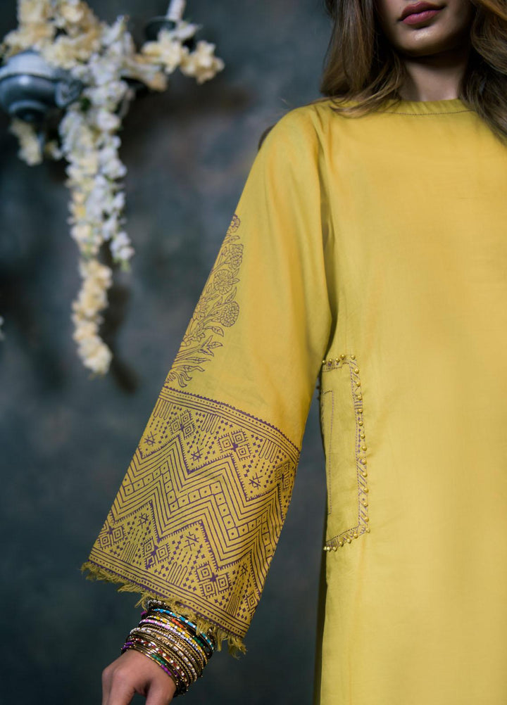 Nuriyaa Casual Pret  Lawn 2 Piece Suit NR22IM IRIS