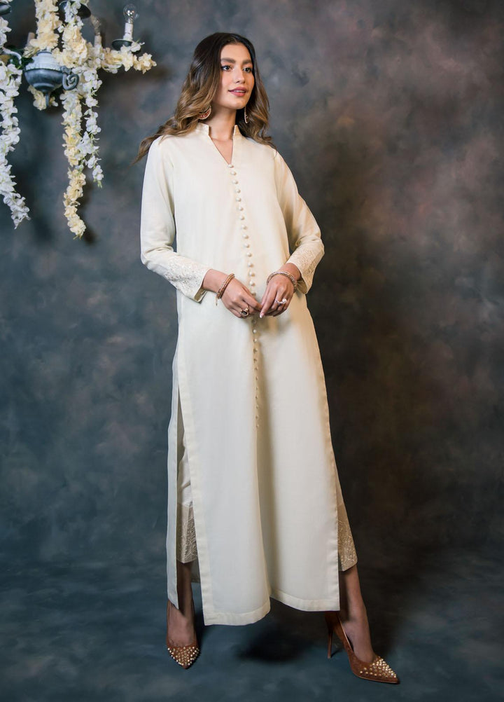 Nuriyaa Casual Pret  Lawn 2 Piece Suit NR22IM DAISY