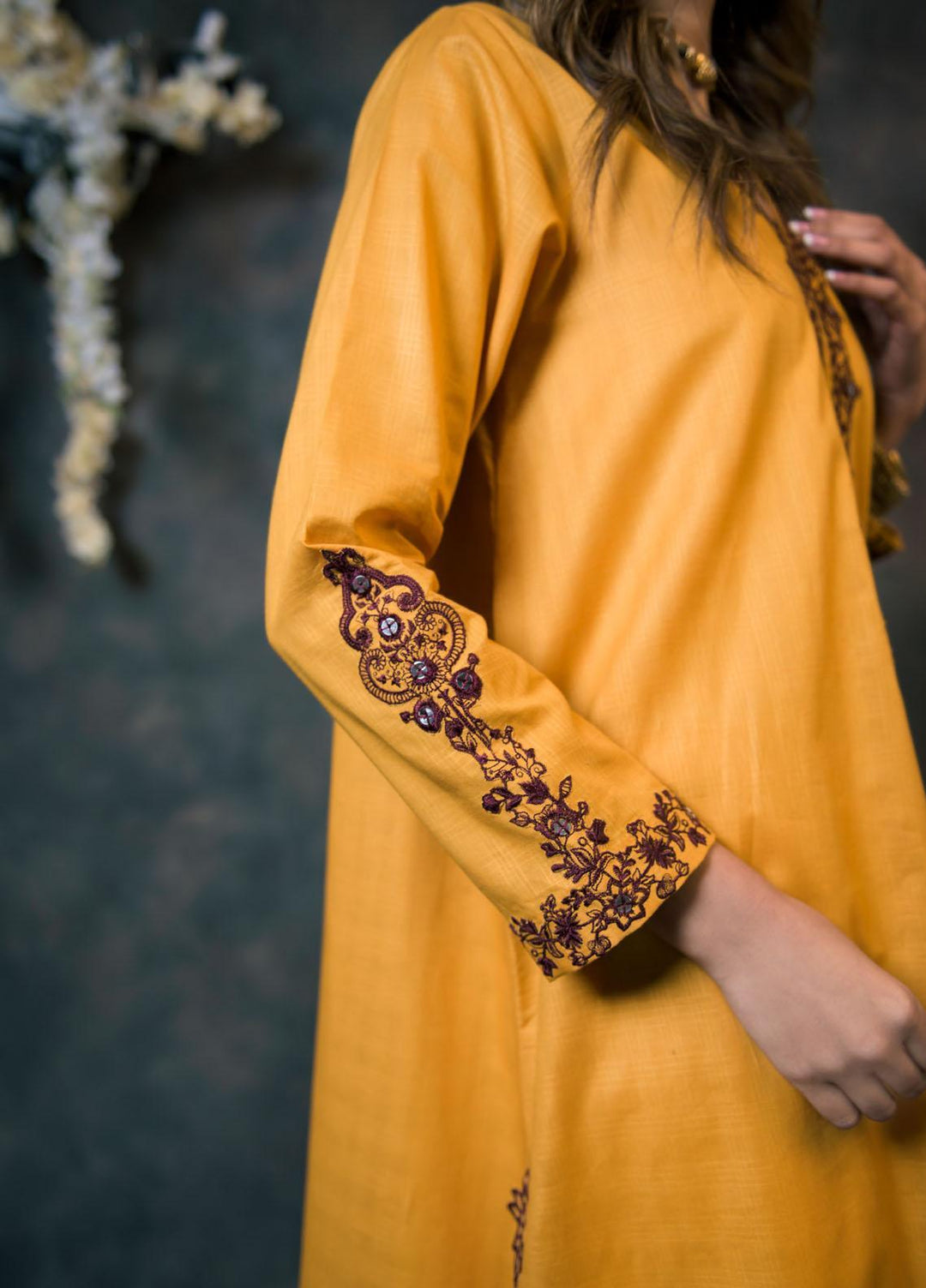 Nuriyaa Casual Pret  Lawn 2 Piece Suit NR22IM MAGNOLIA
