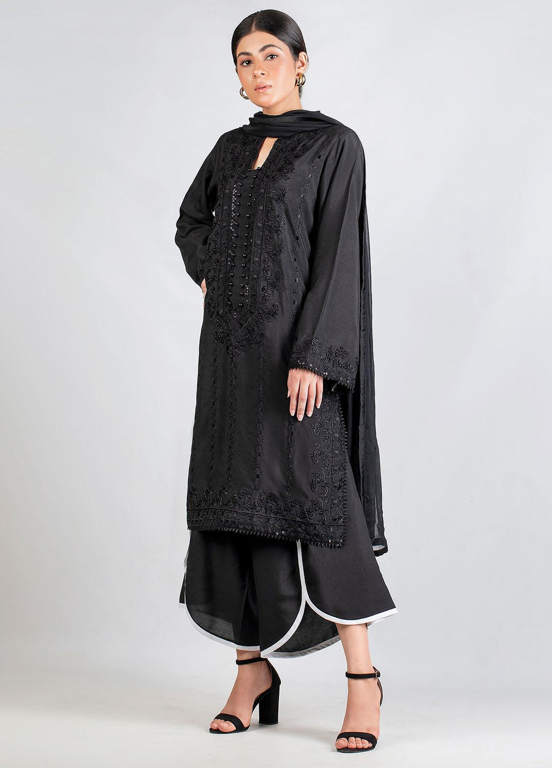Nuriyaa Pret Casual Lawn Shirt NR21N Noir 02