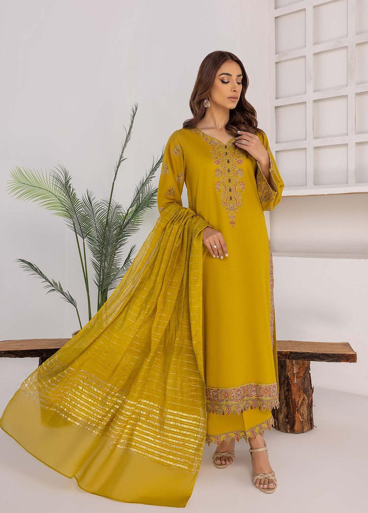 Nuriyaa Pret  Lawn 3 Piece Dress NR23LPS Elma