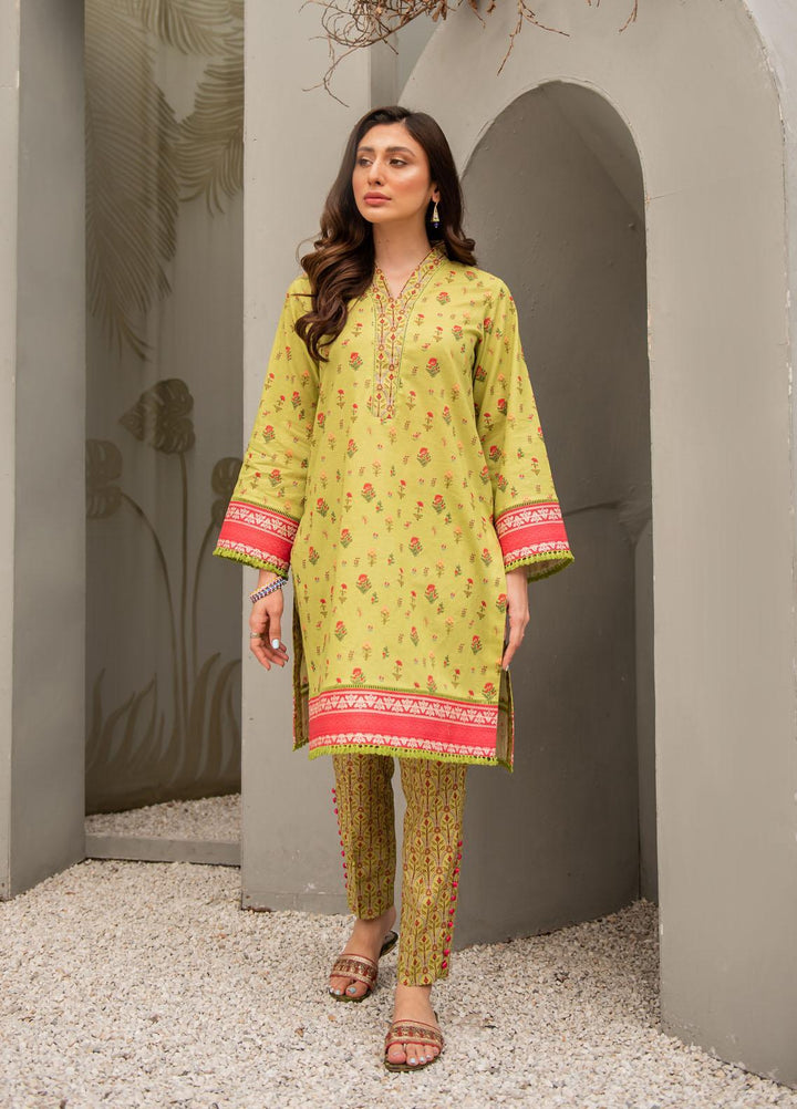 Nuriyaa Casual Pret  Lawn 2 Piece Suit NR22RH YARA