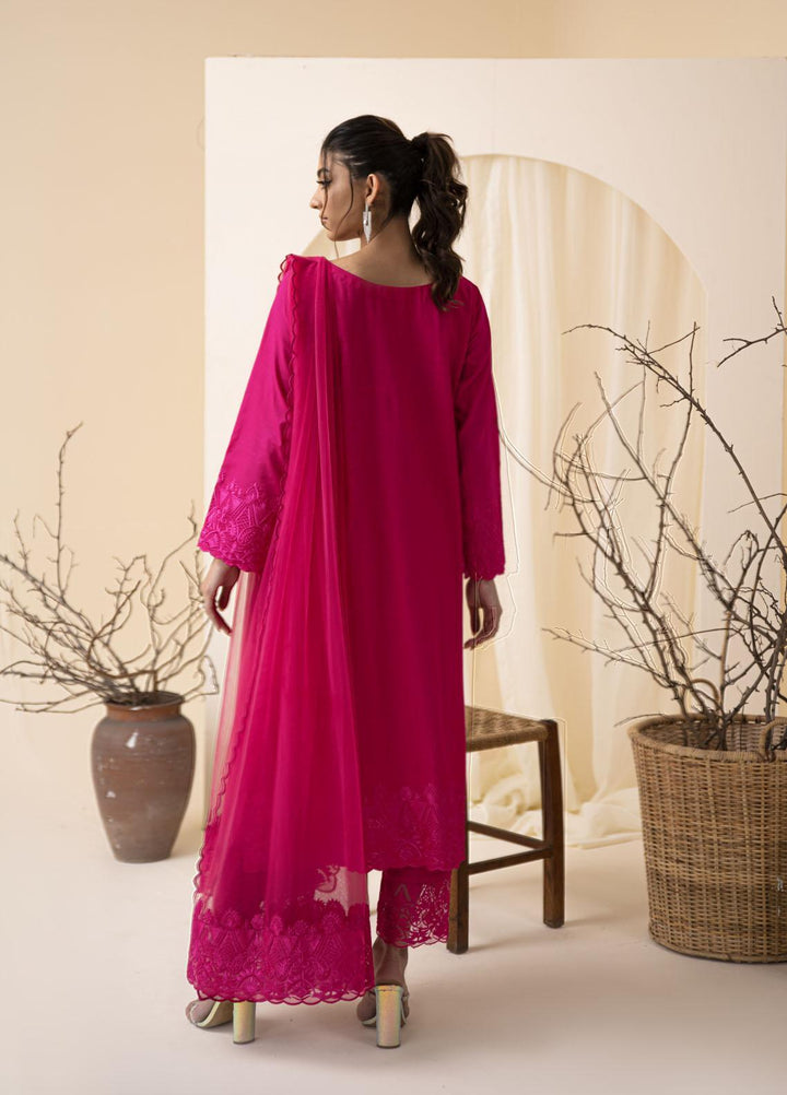 Nuriyaa Pret  Khaddar 3 Piece Suit NR23WP NOOR-E-CHASHAM