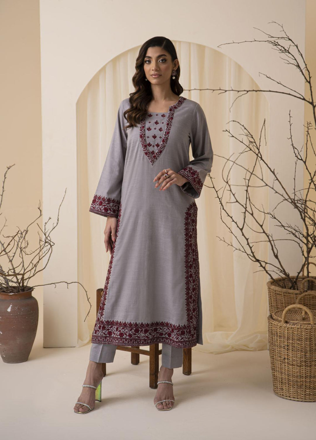Nuriyaa Pret  Khaddar 2 Piece Suit NR23WP BULBUL