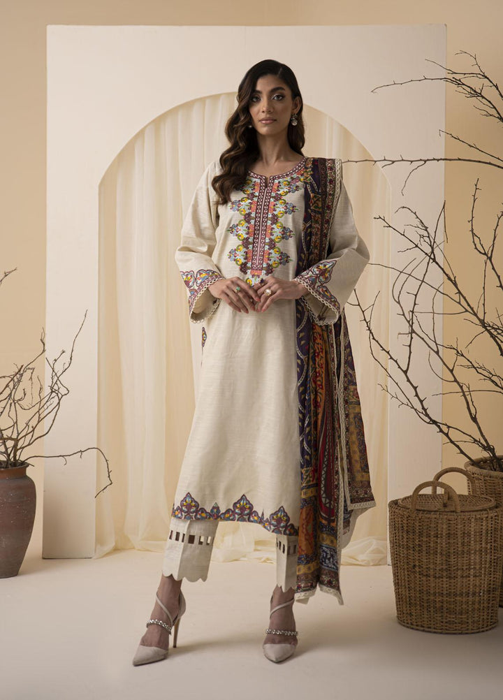 Nuriyaa Pret  Khaddar 3 Piece Suit NR23WP HANS