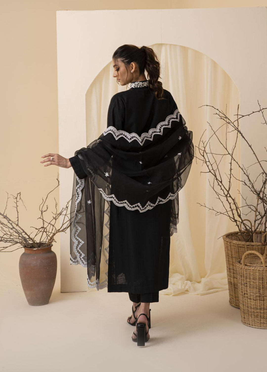 Nuriyaa Pret  Khaddar 3 Piece Suit NR23WP KOYAL