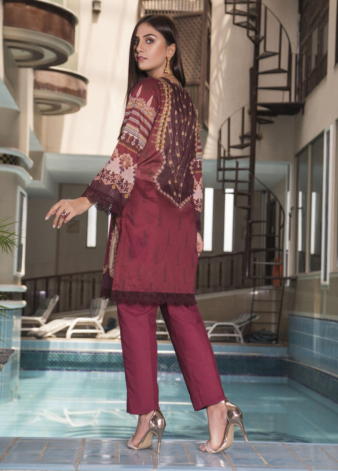 Oture Printed Lawn Stitched 3 Piece Suit OD3S21004