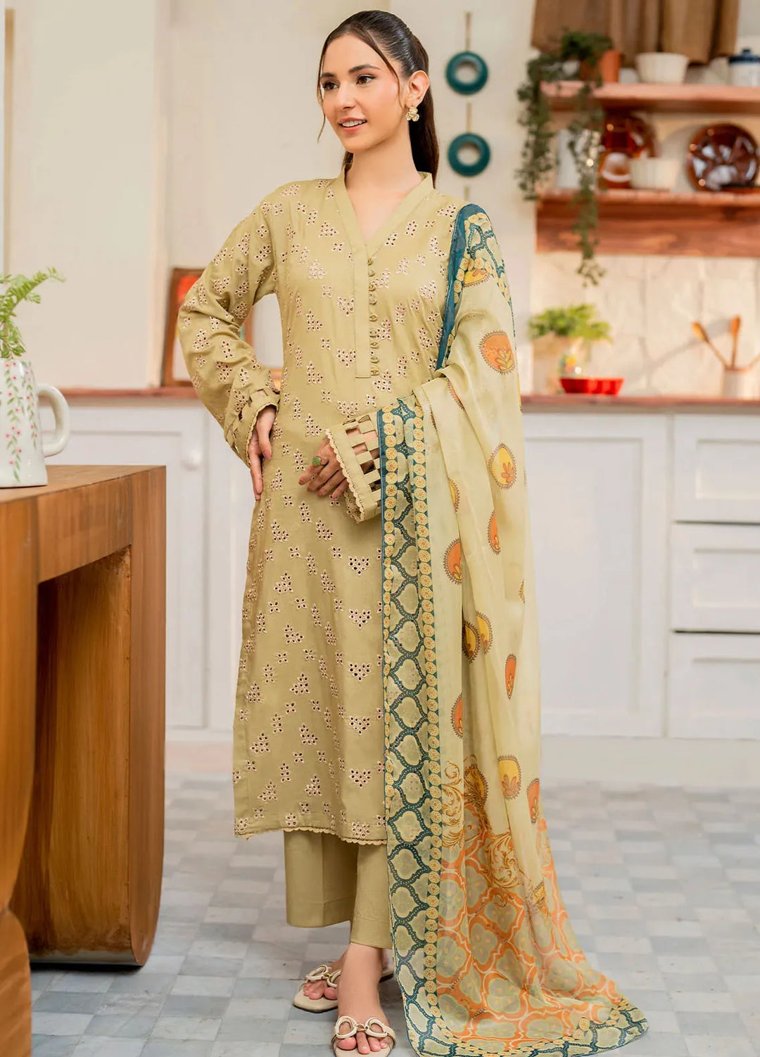 Panache Apparel Pret Embroidered Lawn 3 Piece Suit Nest