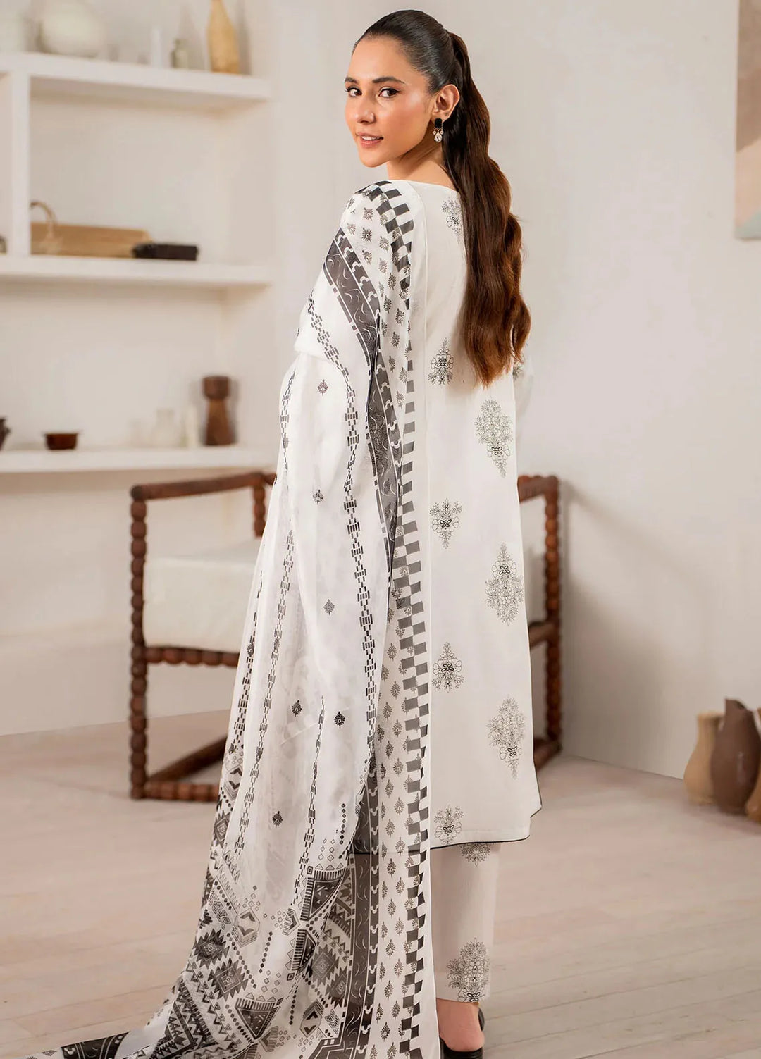 Panache Apparel Pret Printed Lawn 3 Piece Suit Simplicity