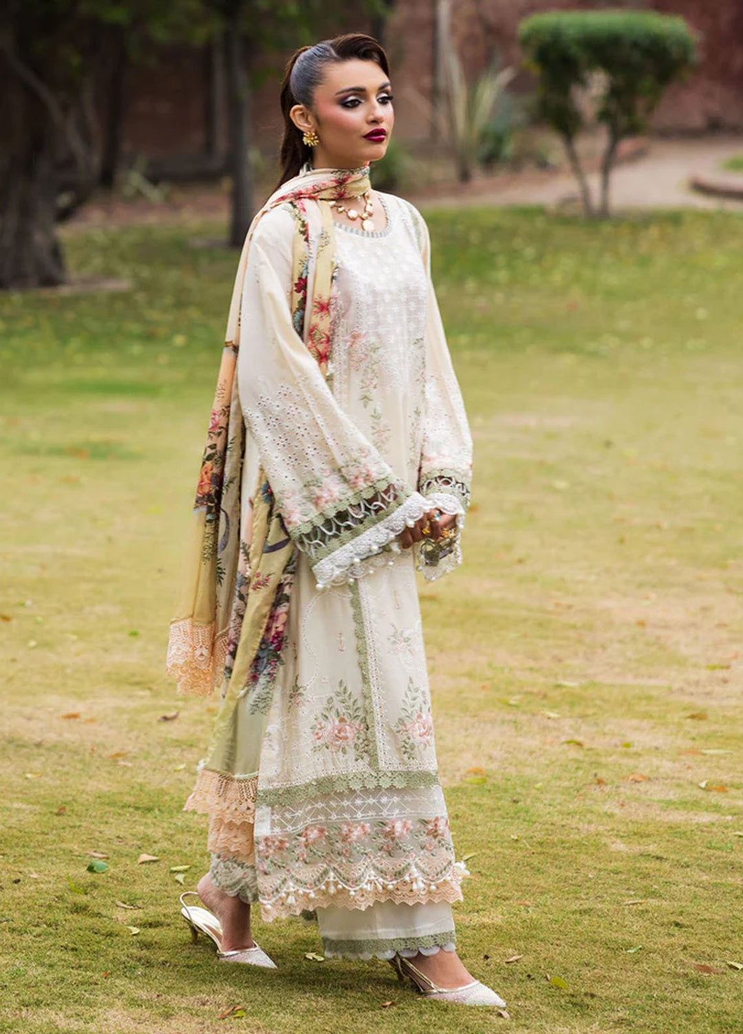 Paras by Pasha Pret Embroidered Lawn 3 Piece Suit PR-11 Snowdrop Bloom