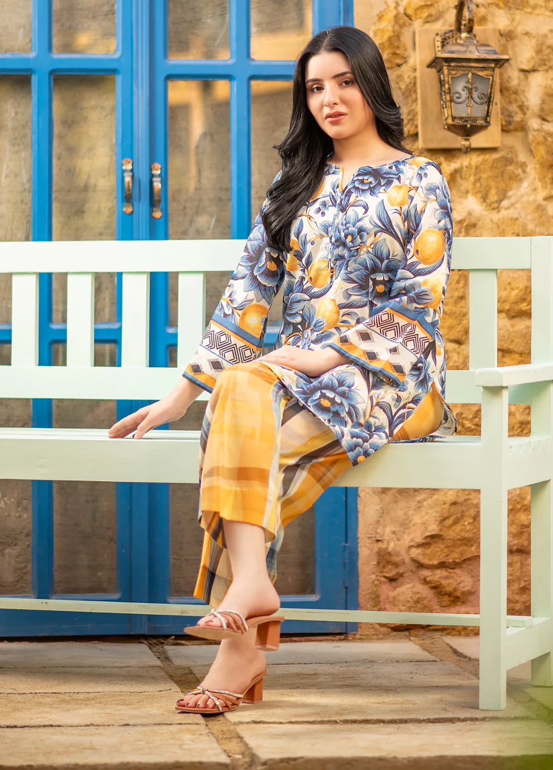 Popular Style Pret Printed Karandi 2 Piece Suit D-10