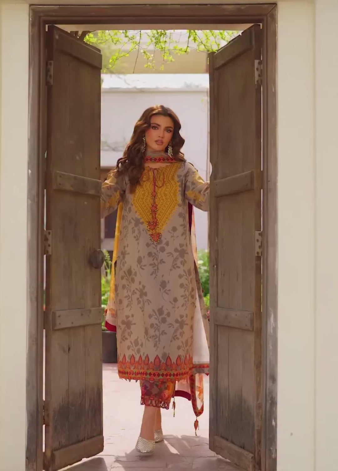 Andaaz by Charizma Unstitched Embroidered Lawn 3 Piece Suit CHR26UAL CAD6-02 - Summer Collection