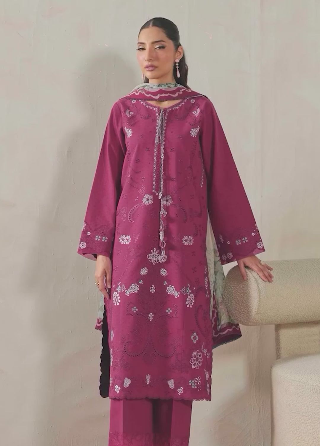 Seran Unstitched Embroidered Lawn 3 Piece Suit SN26ULLE Auren D-06 - Eid Collection