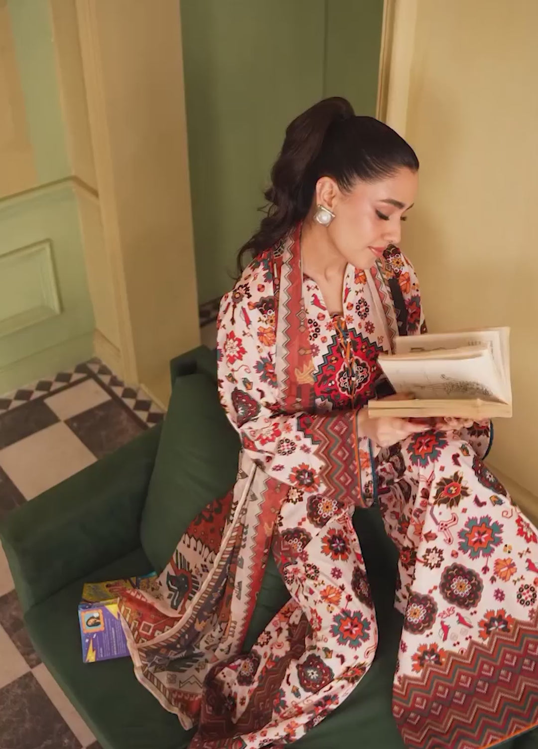 Retro by Maria Osama Khan RTW Printed Grip 3 Piece Suit MOK26PR Daisy - Casual Collection