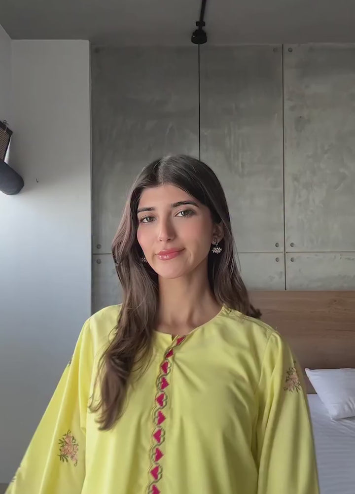 Noore by Amal RTW Embroidered Blended Lawn 2 Piece Suit Ayla Casual Collection