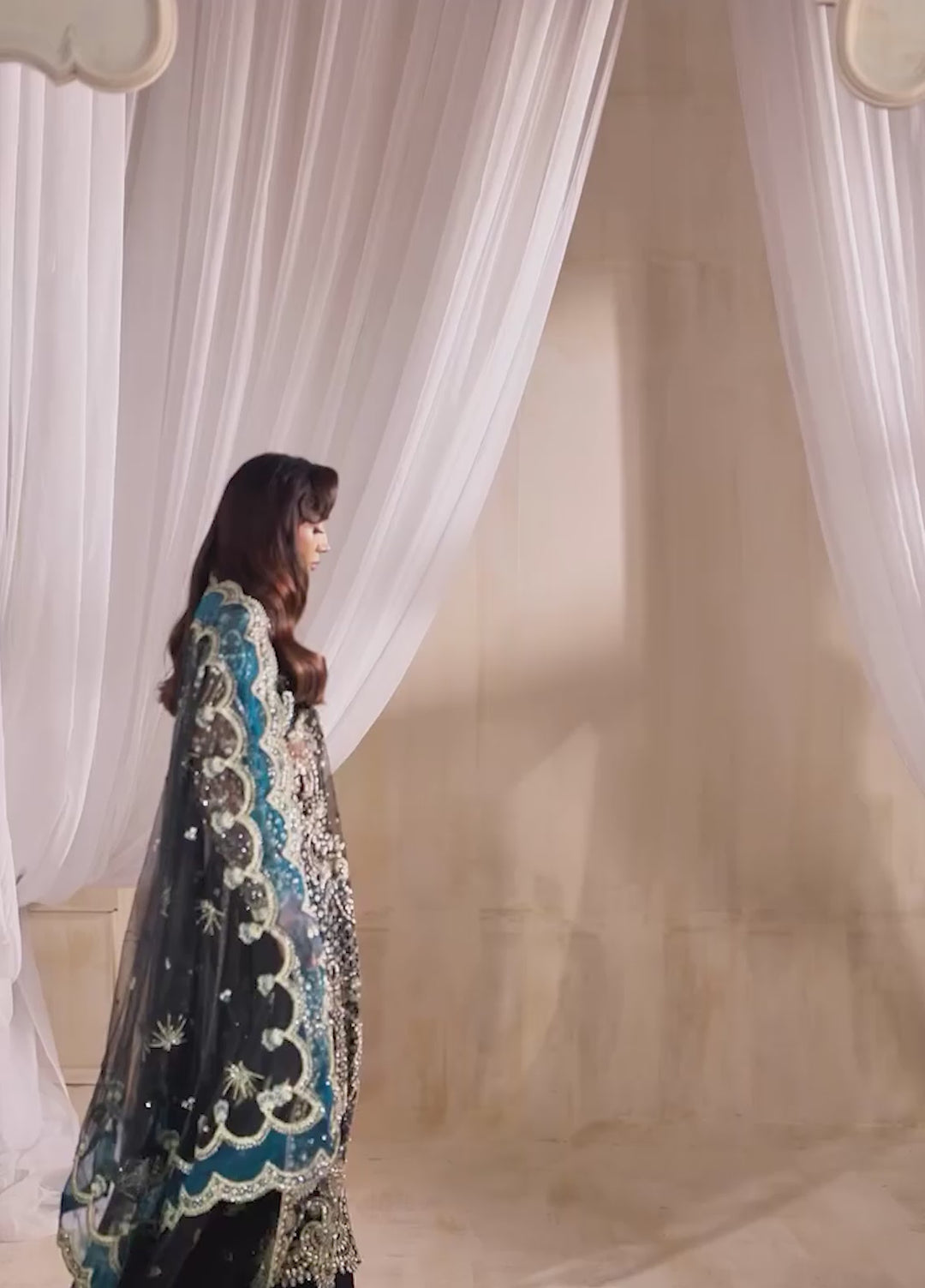 Tehwaar by Anayra Amal RTW Embroidered Net 3 Piece Suit Siyah Wedding Collection