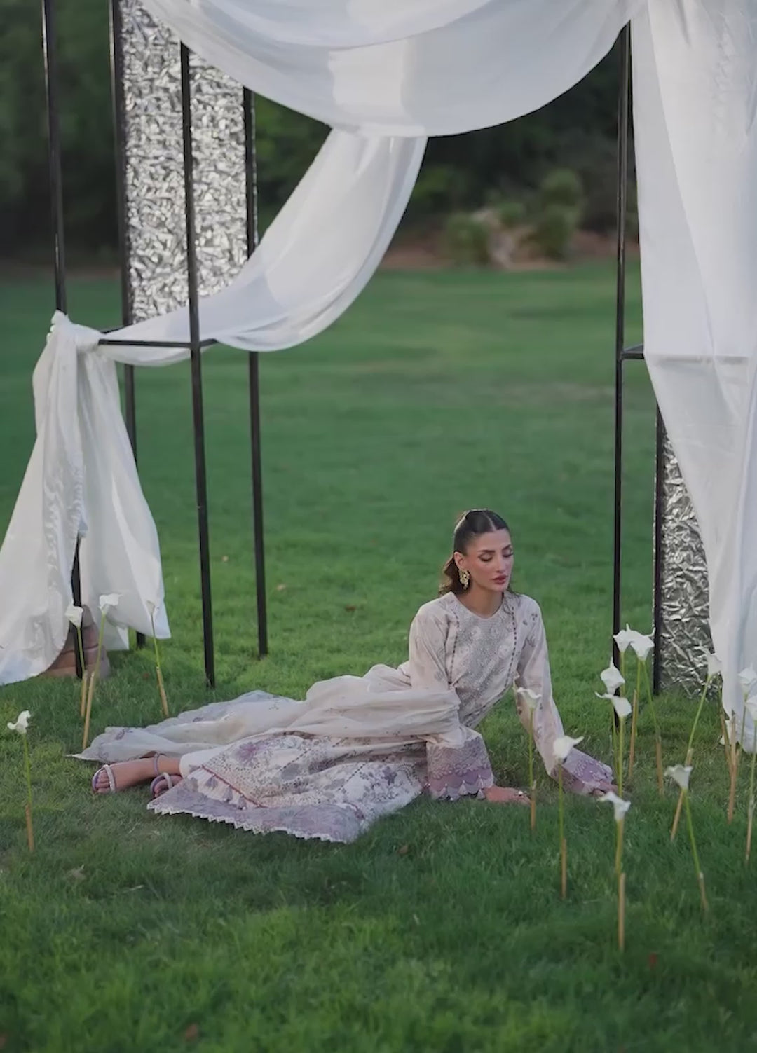 Florent Unstitched Printed Lawn 3 Piece Suit FL26ULE FEF-2B - Eid Collection