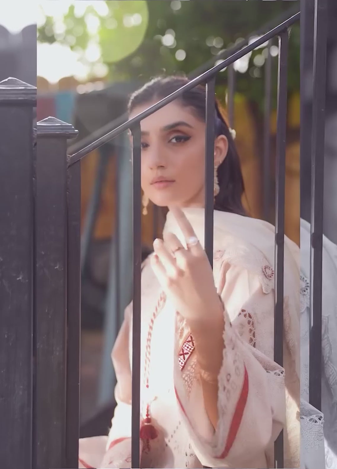 Mehrang by Pashmire RTW Embroidered Lawn Cotton 3 Piece Suit Serelle Casual Collection