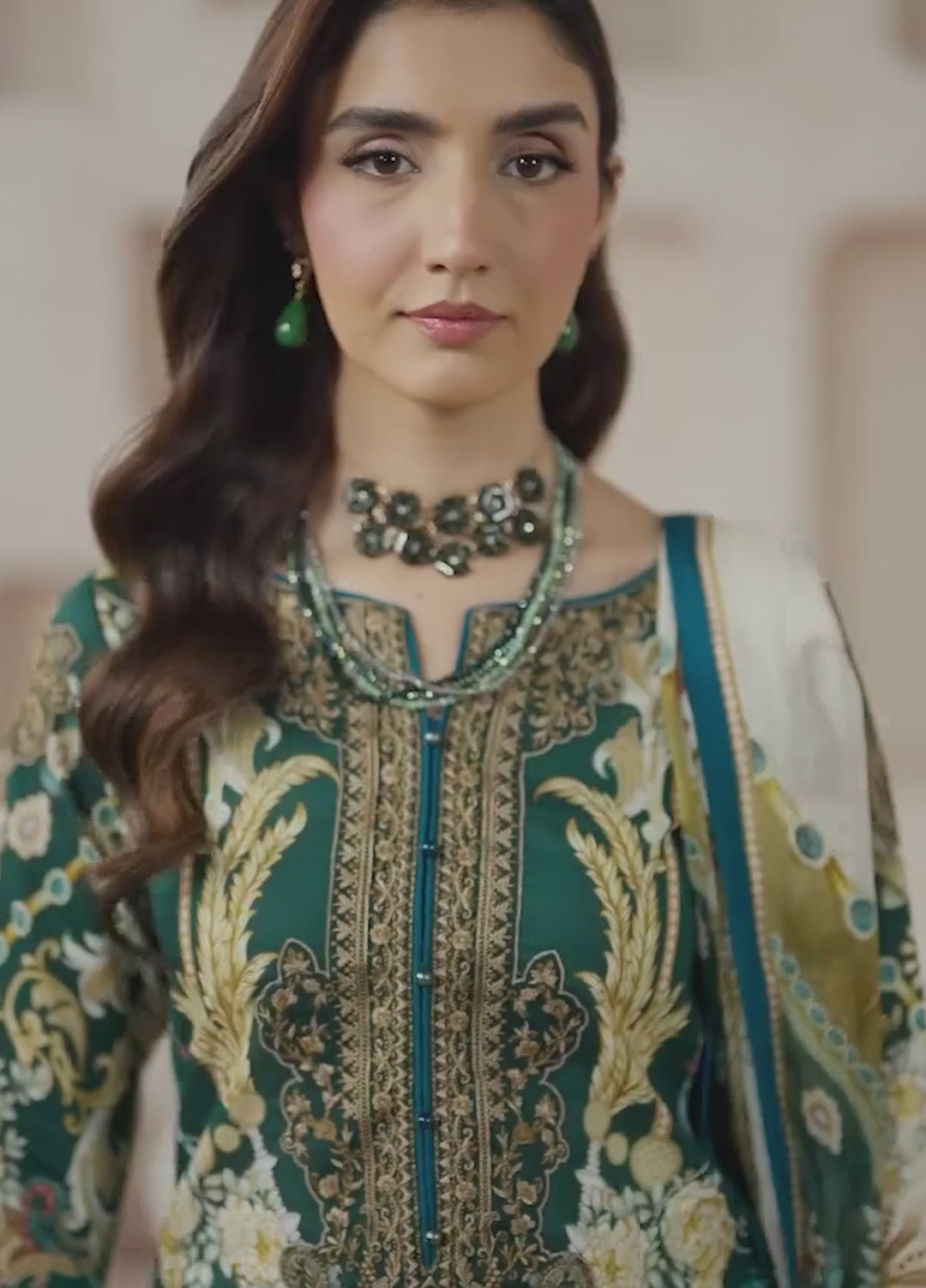 Gulaal Unstitched Embroidered Lawn 3 Piece Suit GL26ULF Vantae D-3 - Festive Collection
