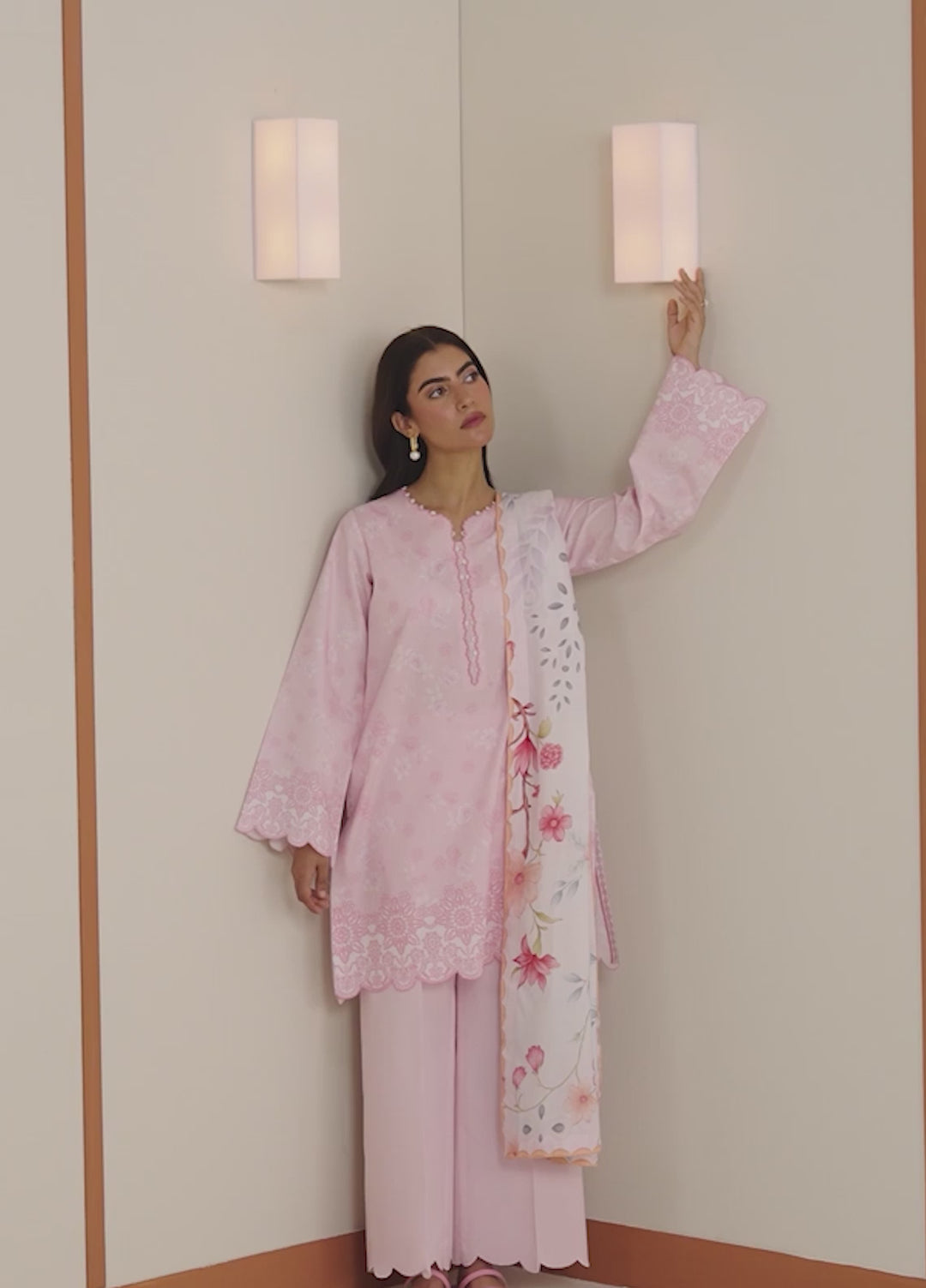 Seran Essentials Unstitched Printed Lawn 3 Piece Suit SN26UEL Liliane D-07 - Lawn Collection