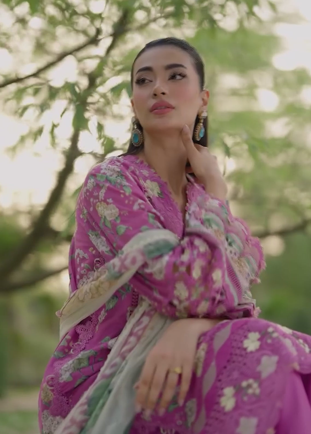 Signature by Elaf Unstitched Embroidered Lawn 3 Piece Suit EL26USLE Kiara ESG-7B - Eid Collection
