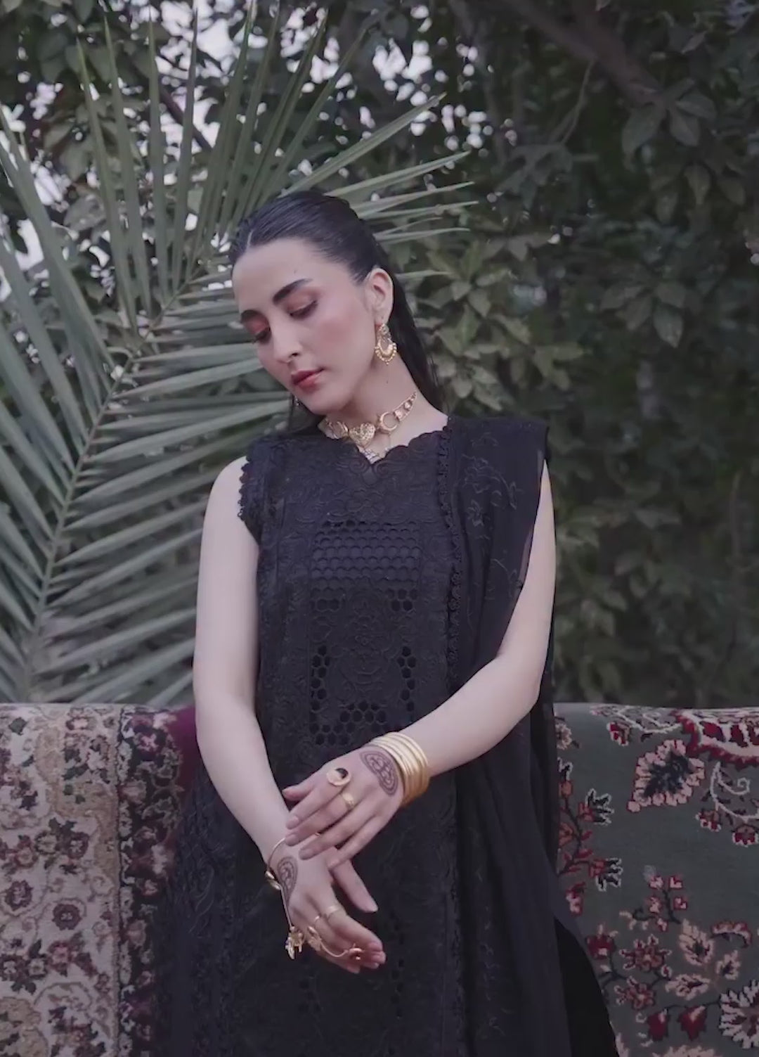 Satrangi by Mahnur Unstitched Embroidered Lawn 3 Piece Suit MN26ULS S-12 - Summer Collection